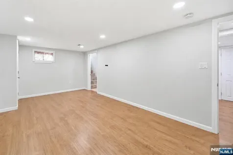 48 W Cedar Street Livingston NJ 07039