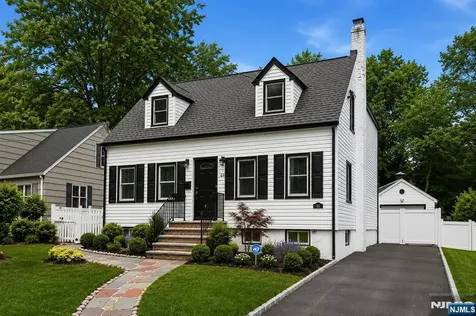 48 W Cedar Street Livingston NJ 07039