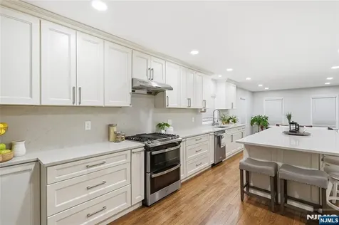 48 W Cedar Street Livingston NJ 07039