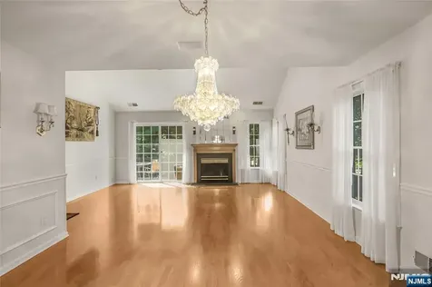 35 Quail Old Tappan NJ 07675
