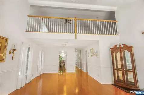 35 Quail Old Tappan NJ 07675