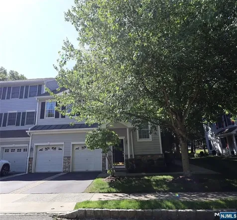 35 Quail Old Tappan NJ 07675