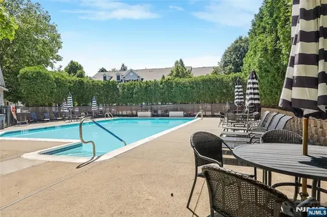35 Quail Old Tappan NJ 07675