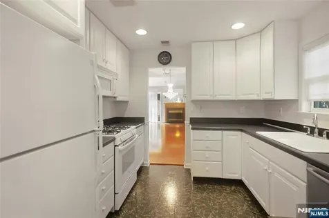35 Quail Old Tappan NJ 07675