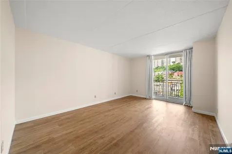1077 River Road Edgewater NJ 07020