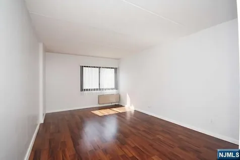555 Gorge Road Cliffside Park NJ 07010