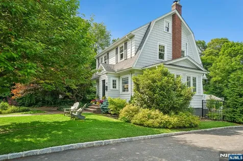 20 Euclid Place Montclair NJ 07042