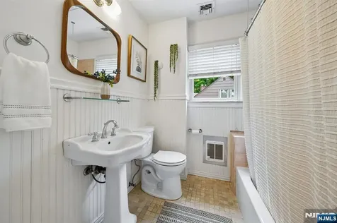 20 Euclid Place Montclair NJ 07042