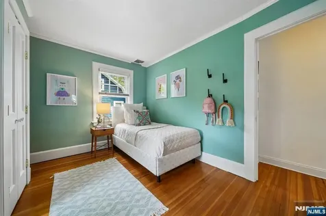 20 Euclid Place Montclair NJ 07042