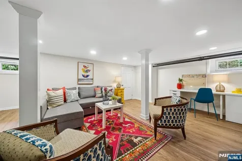 20 Euclid Place Montclair NJ 07042