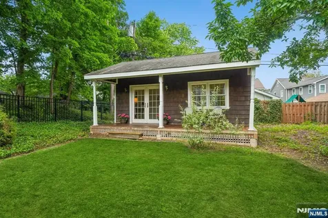 20 Euclid Place Montclair NJ 07042