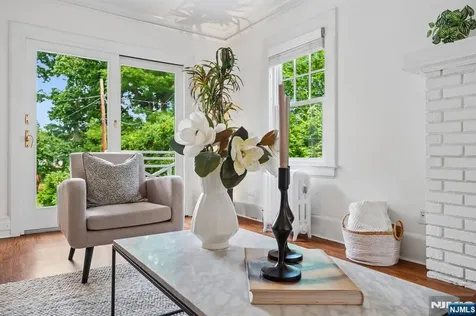 20 Euclid Place Montclair NJ 07042