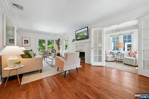 20 Euclid Place Montclair NJ 07042