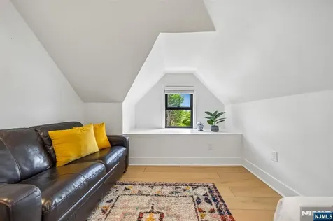 63 Ridge Road Rutherford NJ 07070