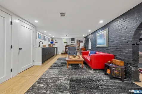 63 Ridge Road Rutherford NJ 07070