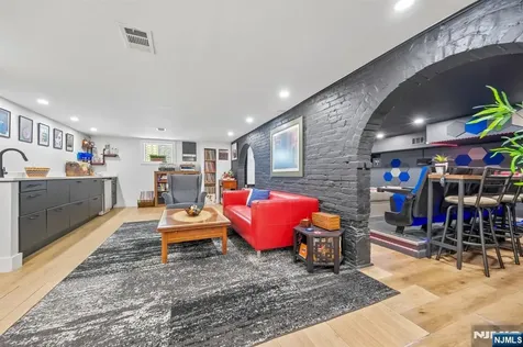 63 Ridge Road Rutherford NJ 07070