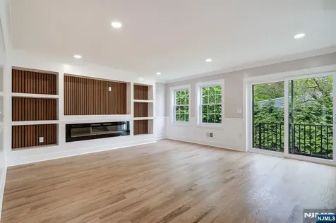 42 2nd Street Dumont NJ 07628