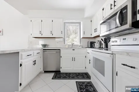 52 Adams Terrace Clifton NJ 07013