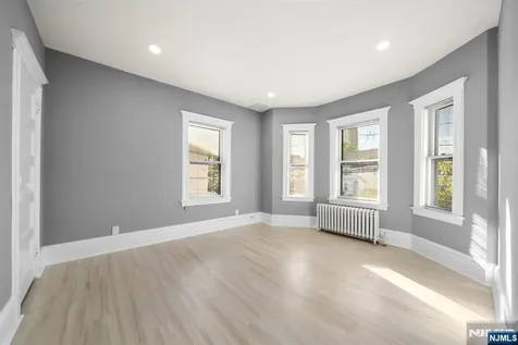 1624 Center Avenue Fort Lee NJ 07024