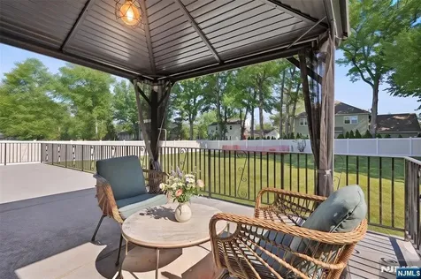 16 Cutter Avenue Edison NJ 08820