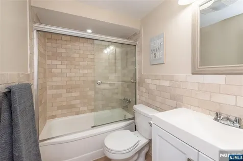 114 Sunrise Terrace Cedar Grove NJ 07009