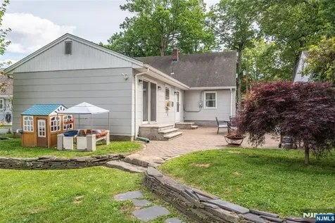 114 Sunrise Terrace Cedar Grove NJ 07009