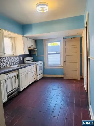 18 Pleasant Place Kearny NJ 07032