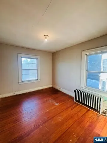 18 Pleasant Place Kearny NJ 07032