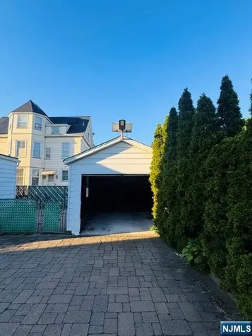 18 Pleasant Place Kearny NJ 07032