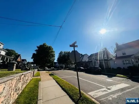 18 Pleasant Place Kearny NJ 07032