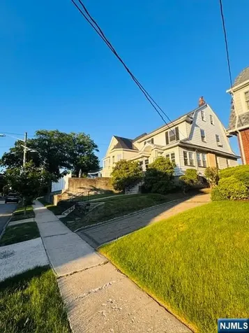 18 Pleasant Place Kearny NJ 07032
