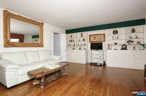 328 Ridgewood Avenue Ridgewood NJ 07450
