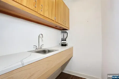328 Ridgewood Avenue Ridgewood NJ 07450