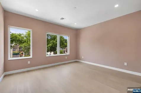 314 Passaic Avenue Rutherford NJ 07070