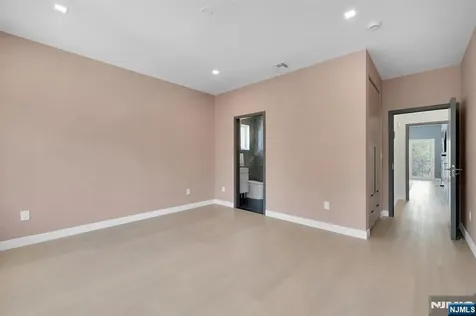 314 Passaic Avenue Rutherford NJ 07070