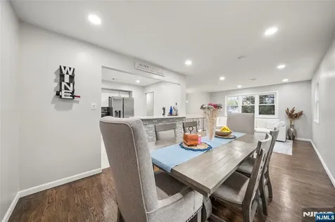 84 Westwood Westwood NJ 07675