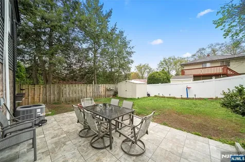 84 Westwood Westwood NJ 07675
