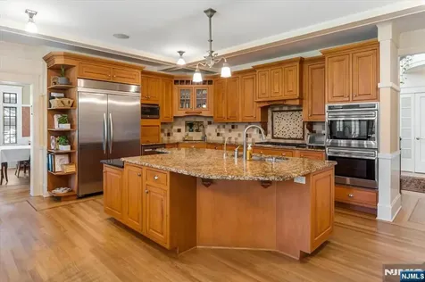 314 Winthrop Road Teaneck NJ 07666