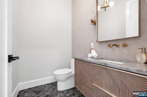 75 Susan Drive Closter NJ 07624