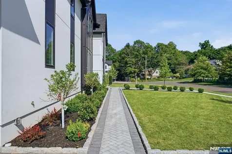 75 Susan Drive Closter NJ 07624