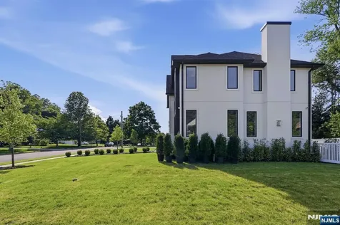 75 Susan Drive Closter NJ 07624