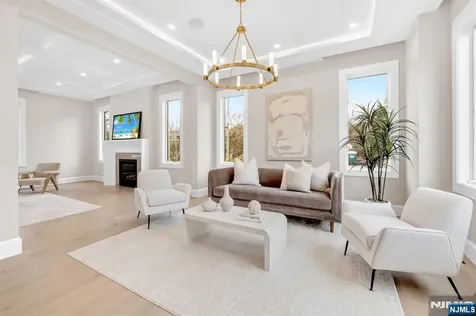 75 Susan Drive Closter NJ 07624