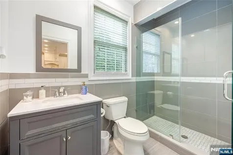 61 Roosevelt Street Cresskill NJ 07626