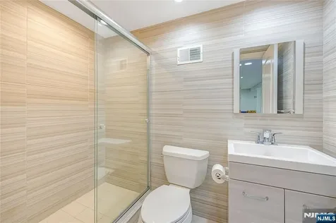 61 Roosevelt Street Cresskill NJ 07626