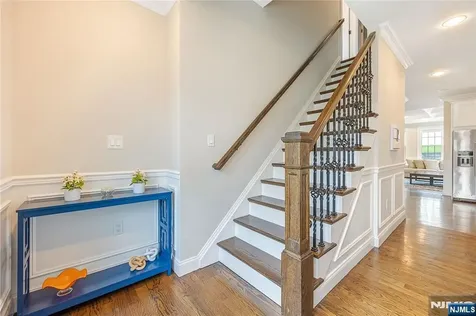 61 Roosevelt Street Cresskill NJ 07626