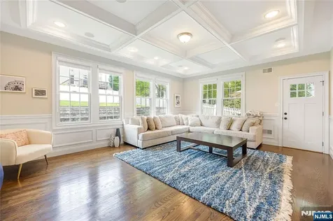 61 Roosevelt Street Cresskill NJ 07626