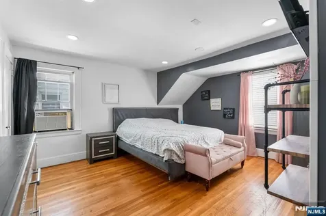 155 Ivy Newark NJ 07106