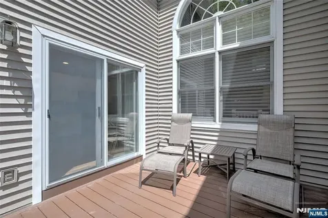 26 Depaolo Court Roseland NJ 07068