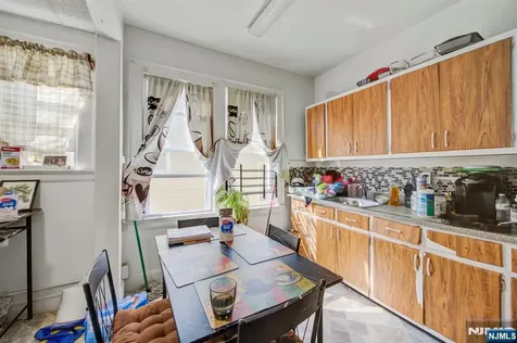 67-91 Stockman Place Irvington NJ 07111