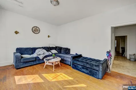 67-91 Stockman Place Irvington NJ 07111